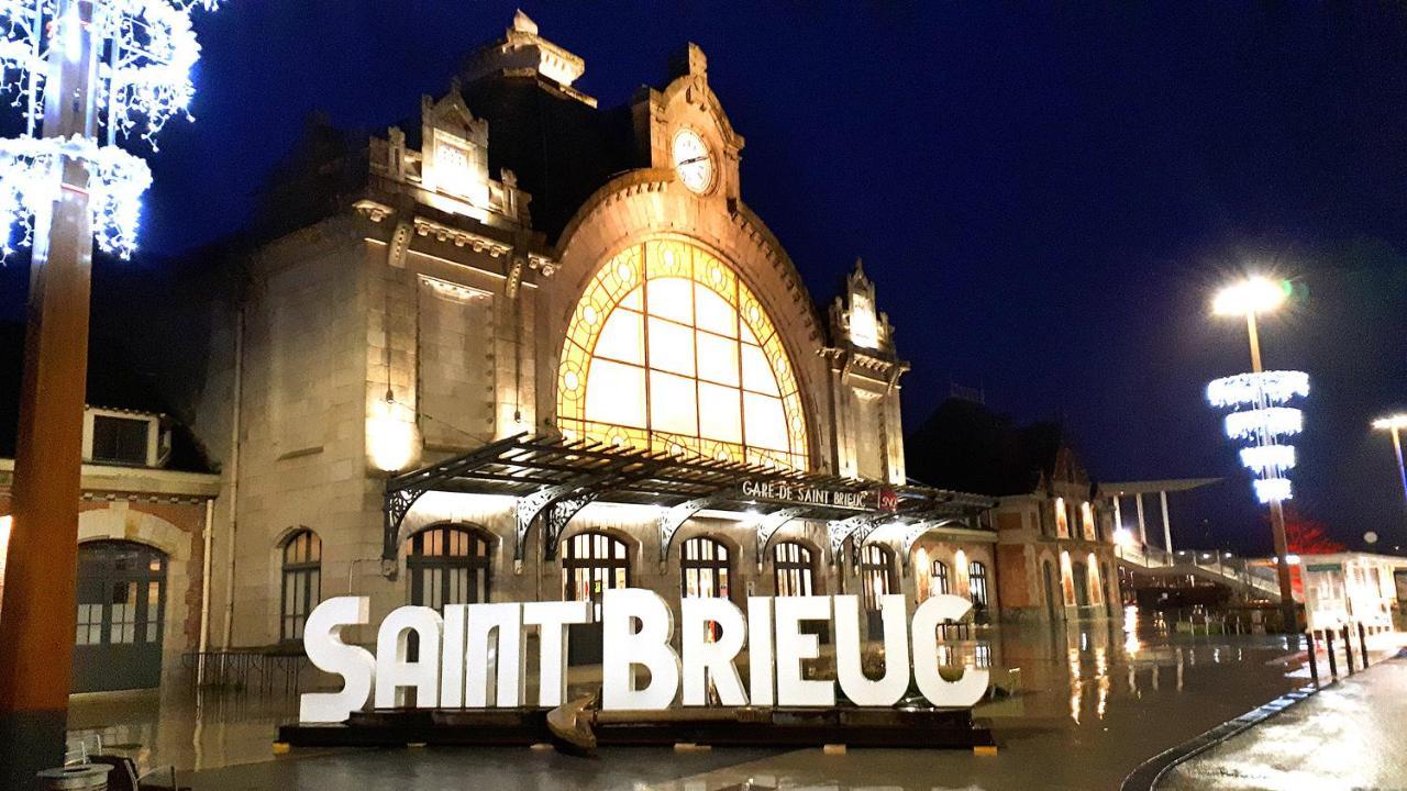 Maison Calme "Entre Terre Et Mer" - Proche Gare - Stationnement - Jardin แซงต์-บรีเออ ภายนอก รูปภาพ